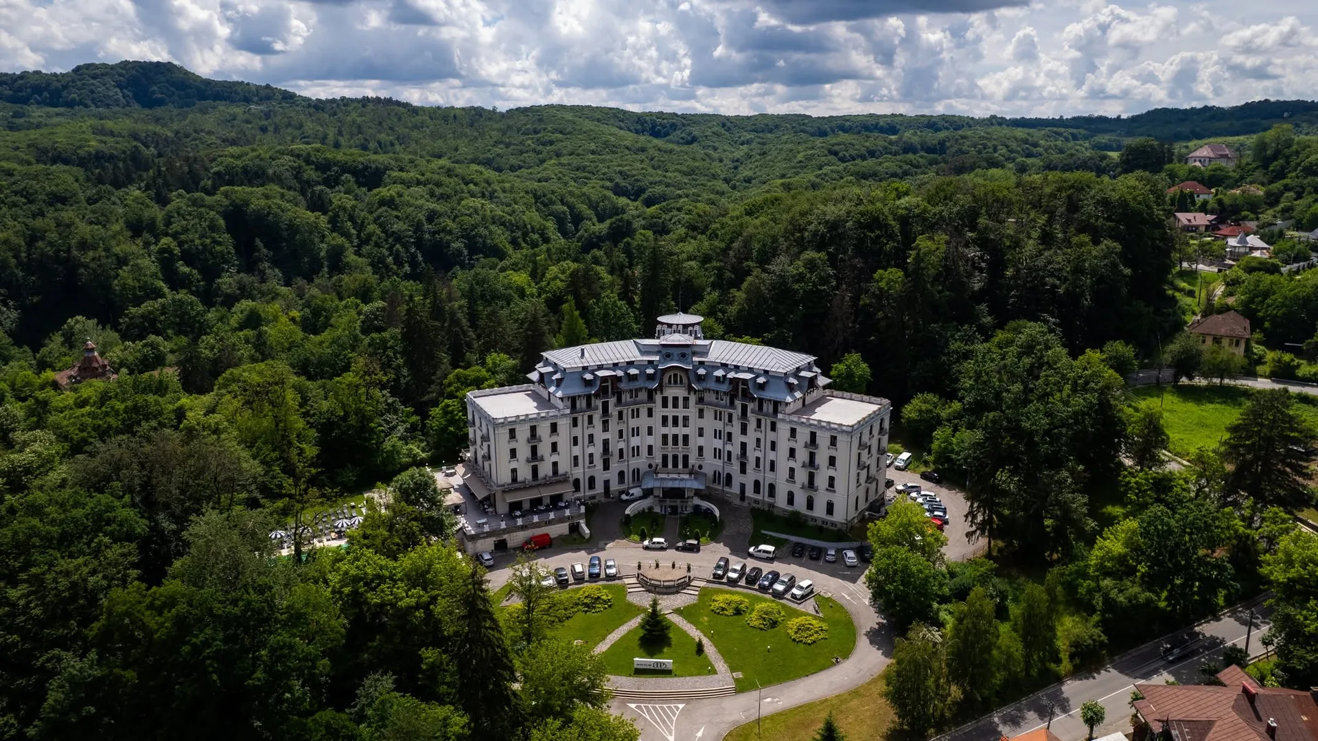 Băile Govora – patrimoniu balnear, parc și arhitectură istorică