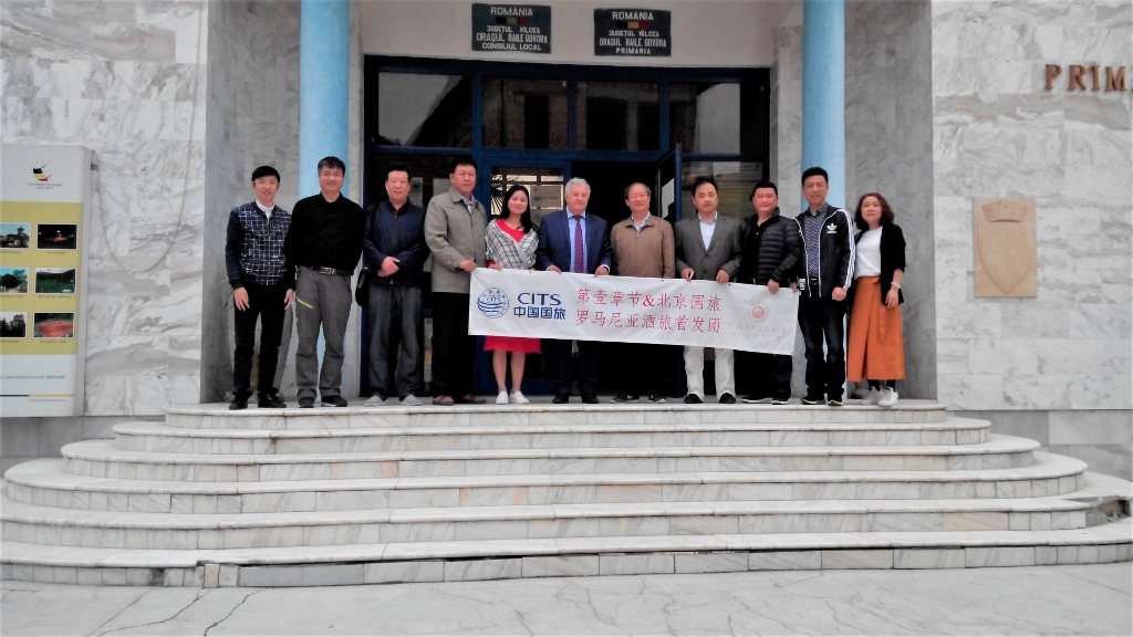 Imagine asociată noutății: Un grup de turisti si potentiali investitori din provincia Tianjin - China au vizitat Baile Govora.