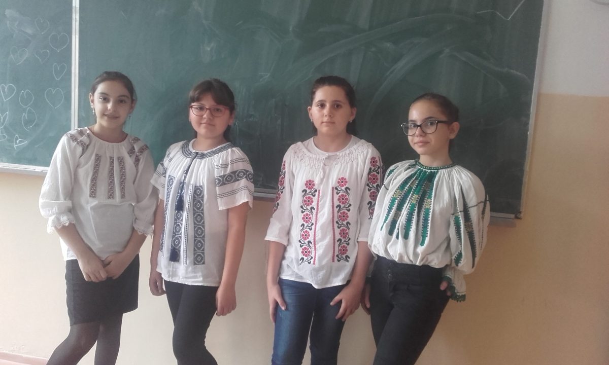 Simpozion și Concurs Național Se plimbă toamna prin grădini, 2019 – fotografia 2