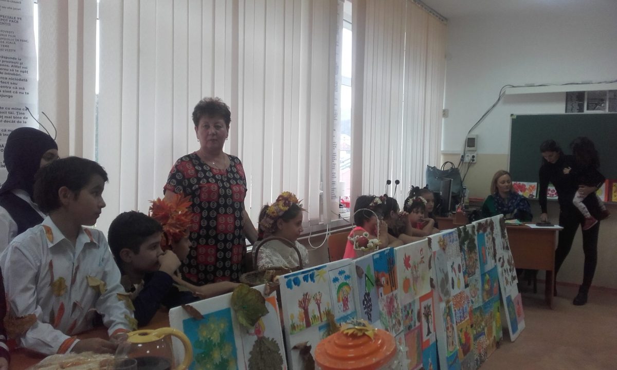 Simpozion și Concurs Național Se plimbă toamna prin grădini, 2019 – fotografia 18