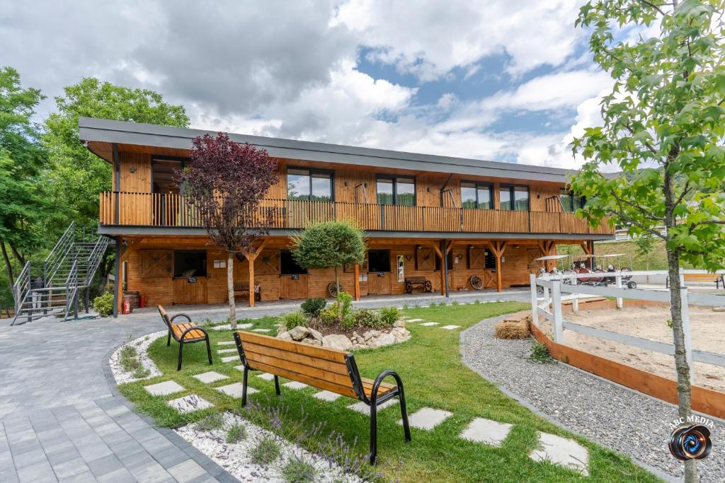 Ecvestria Ranch