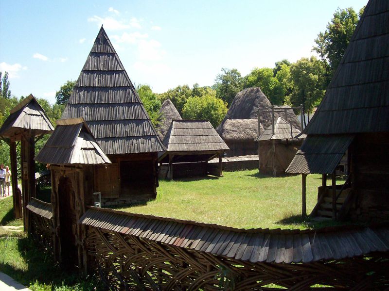 Muzeul satului valcean Bujoreni